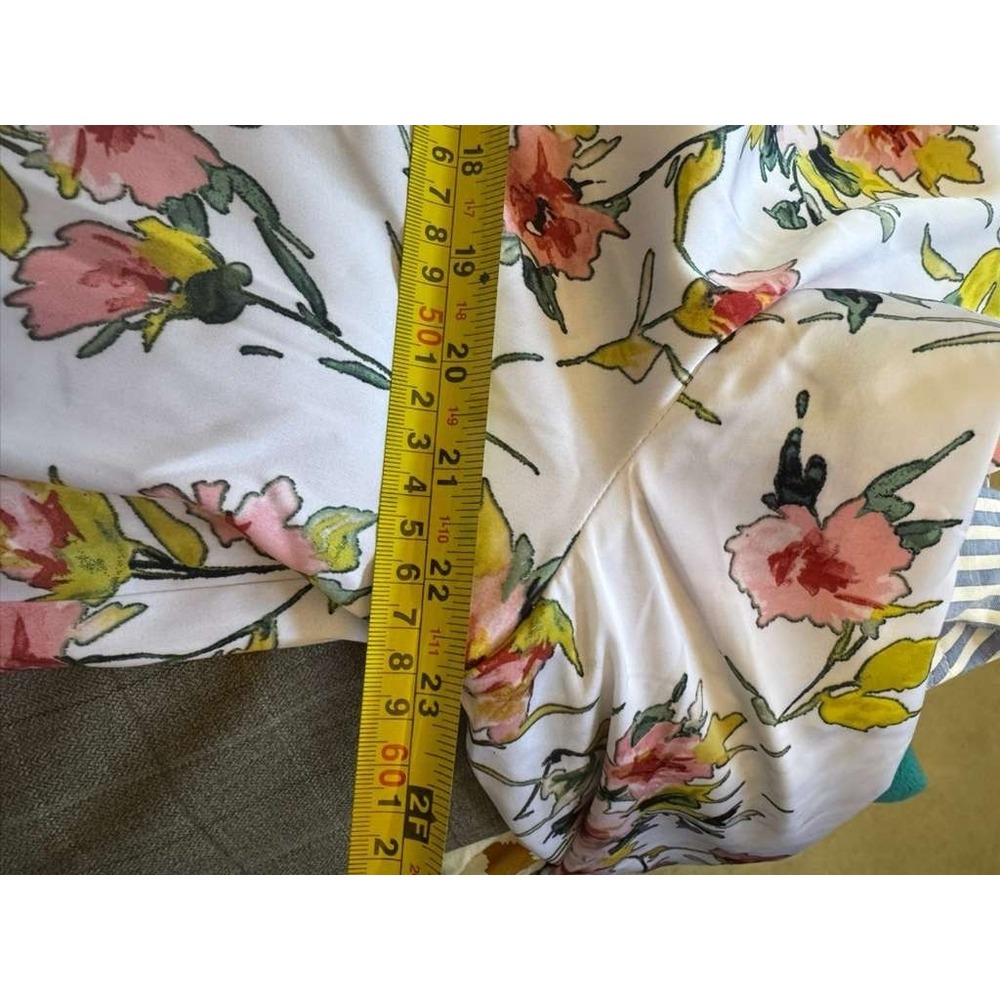 Nicole Miller Women's Size PM Button Up Shirt Water Color Floral Soft Girl Work - Picture 8 of 11